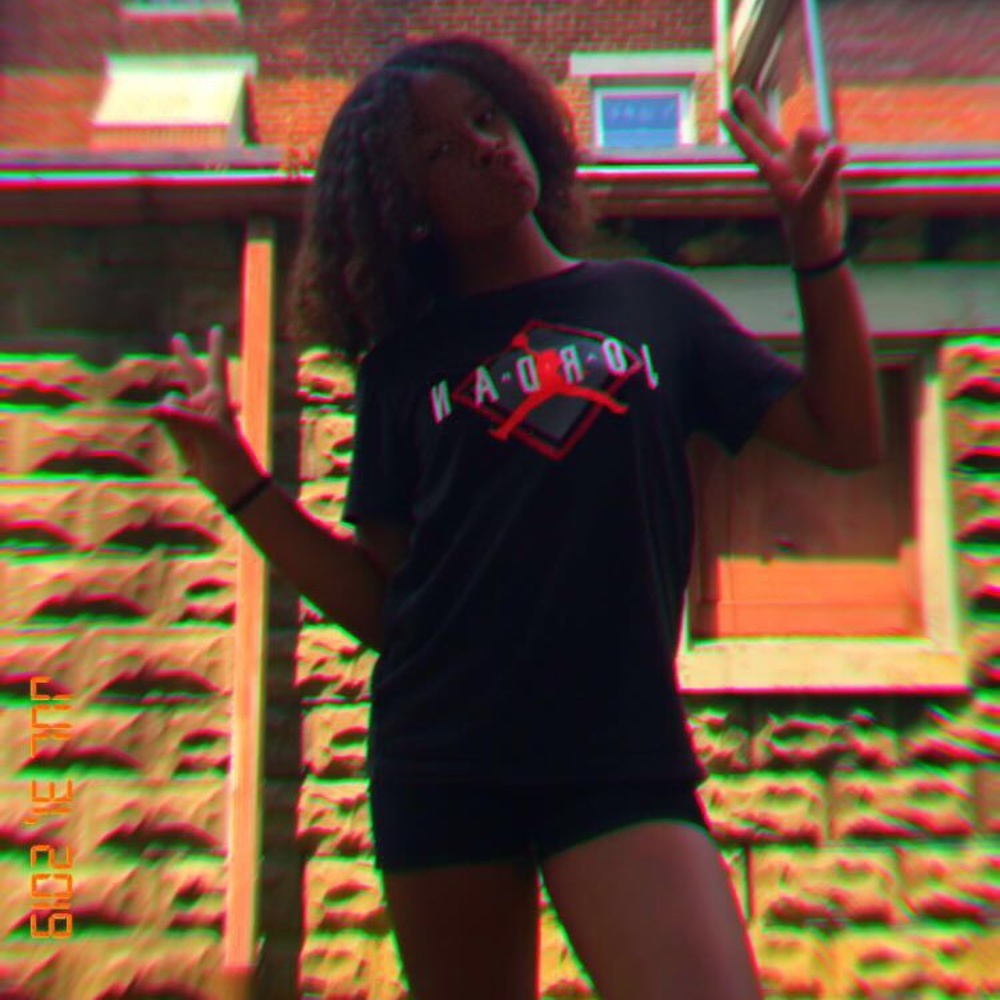 Meet your Posher, Ashley